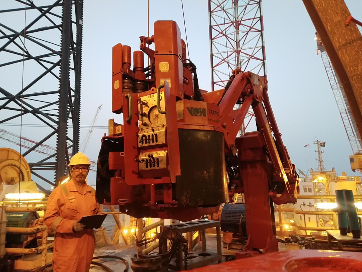 OPS-OES surveyor inspecting rig equipment
